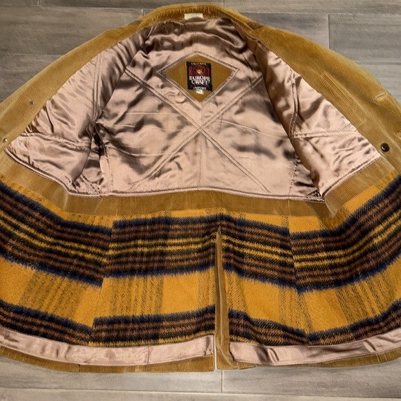 1970’s Vintage Europe Craft Caramel Brown Corduroy Pea Coat - Picture 5 of 11